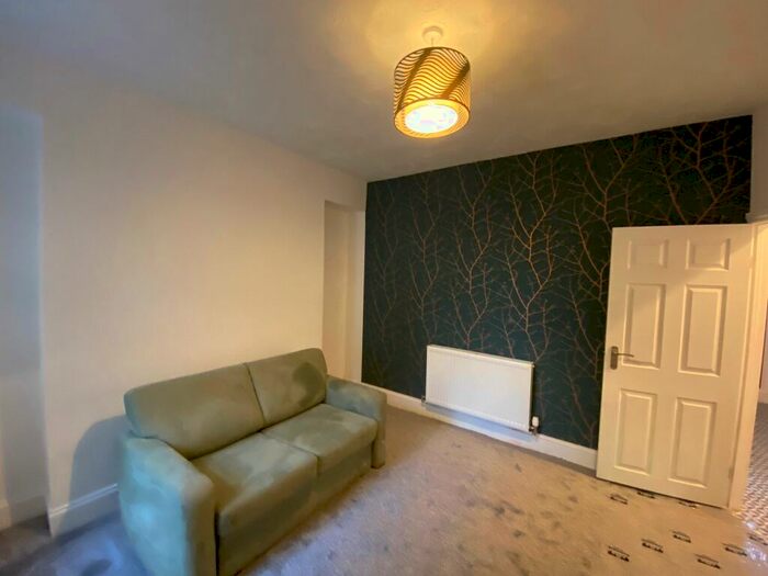 3 Bedroom House To Rent In Brookdale Street, Neath, SA11