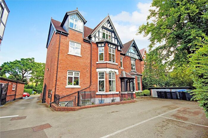 2 Bedroom Flat To Rent In The Cedars, Moseley, Birmingham, B13