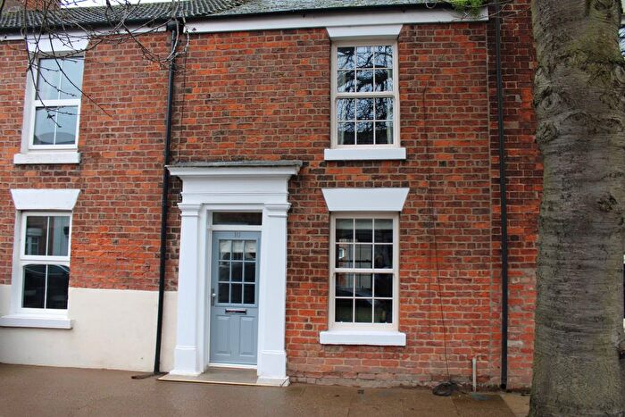 2 Bedroom Terraced House For Sale In Albert Street, Brigg, Brigg, DN20