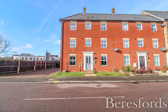 4 Bedroom End Of Terrace House For Sale In Chadwick Drive, Braintree, CM7