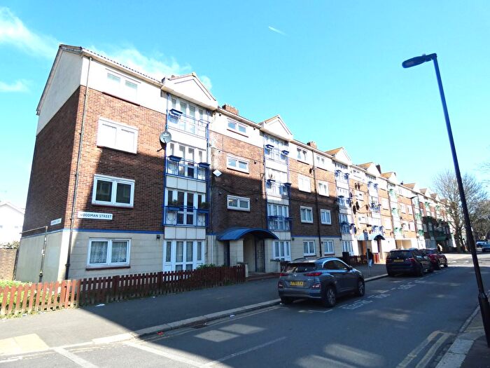 1 Bedroom Flat To Rent In Woodman Street, London, E16