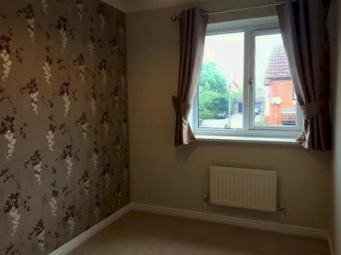 2 Bedroom End Of Terrace House To Rent In Shenley Brook End, Milton Keynes, MK5