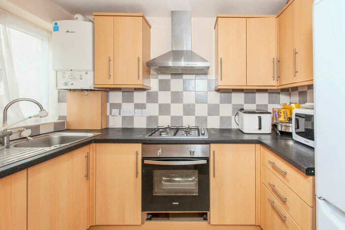 4 Bedroom Semi-Detached House To Rent In Wyatt Road, SL4