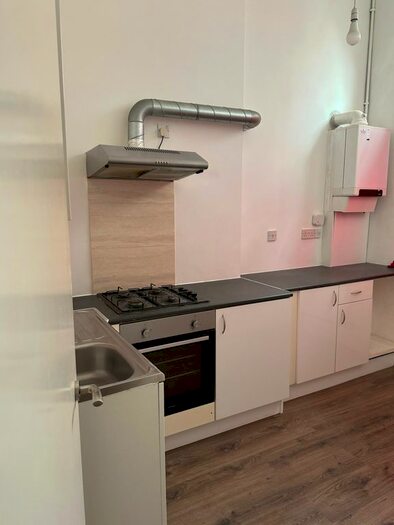 1 Bedroom Flat To Rent In Dock View Road, Barry, CF63