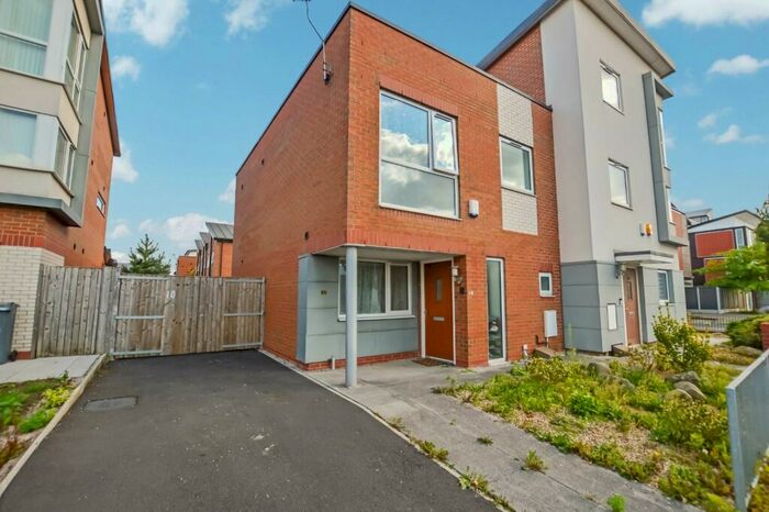 3 Bedroom Semi-Detached House To Rent In Rylance Street, Beswick, Manchester, M11
