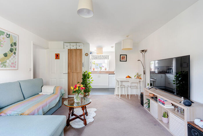2 Bedroom Flat For Sale In Eighteen Acre Drive, Charlton Hayes, Bristol, BS34