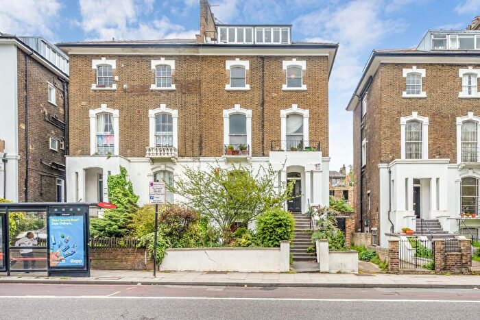 2 Bedroom Flat To Rent In Camden Road, NW1