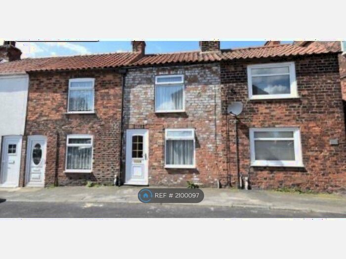 2 Bedroom Terraced House To Rent In Chapel Lane, Ottringham, Hull, HU12