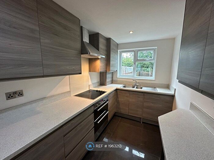 3 Bedroom Terraced House To Rent In Cardiff Road, Watford, WD18