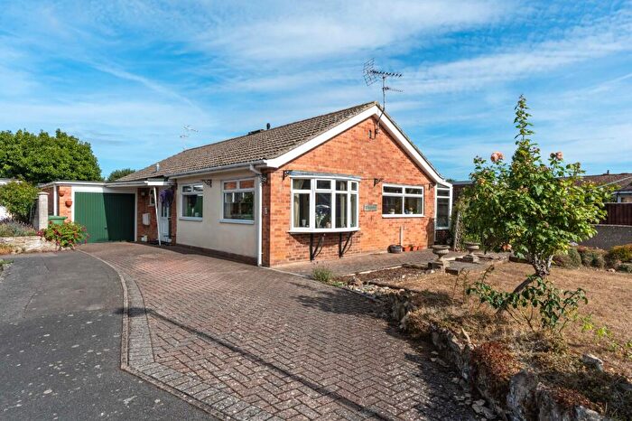 3 Bedroom Bungalow For Sale In Coupland Road, Wootton, OX13