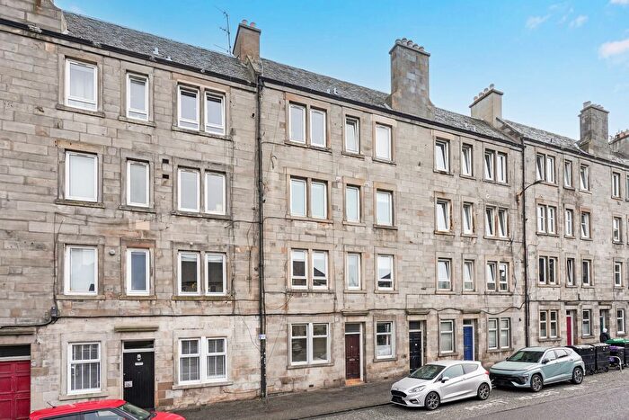 1 Bedroom Flat For Sale In / Easter Road, Leith, Edinburgh, EH6