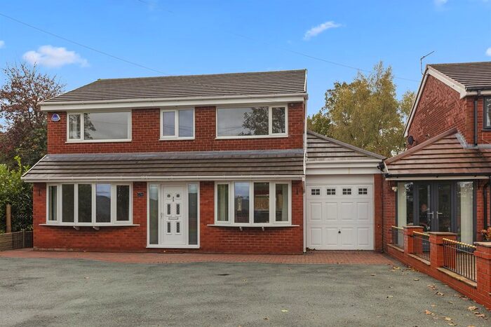 4 Bedroom Detached House For Sale In Higher Lane, Lymm, WA13