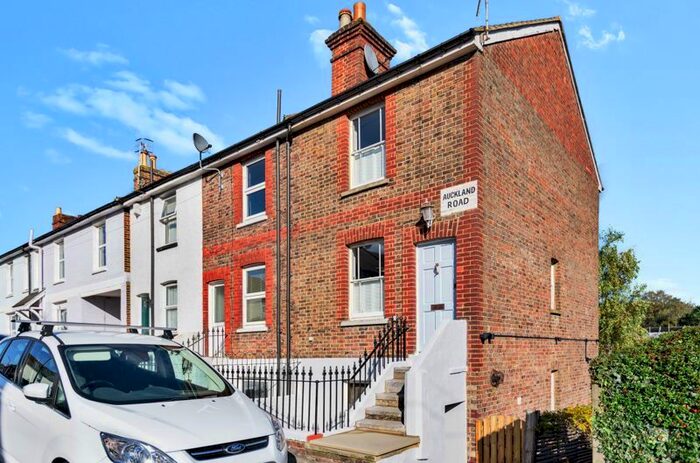 2 Bedroom End Of Terrace House To Rent In Auckland Road, Tunbridge Wells, TN1