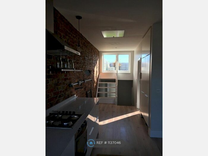 2 Bedroom Flat To Rent In Harvist Road, London, NW6