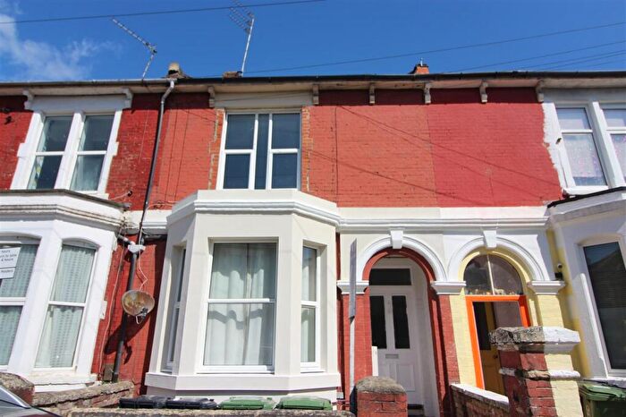 2 Bedroom Apartment To Rent In Cottage Grove, Portsmouth, PO5