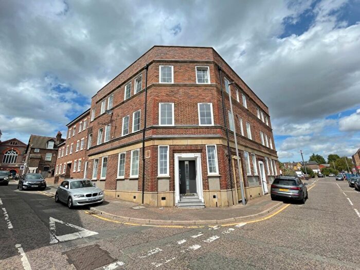 1 Bedroom Apartment To Rent In St Judes Court, Duke Street, LU2