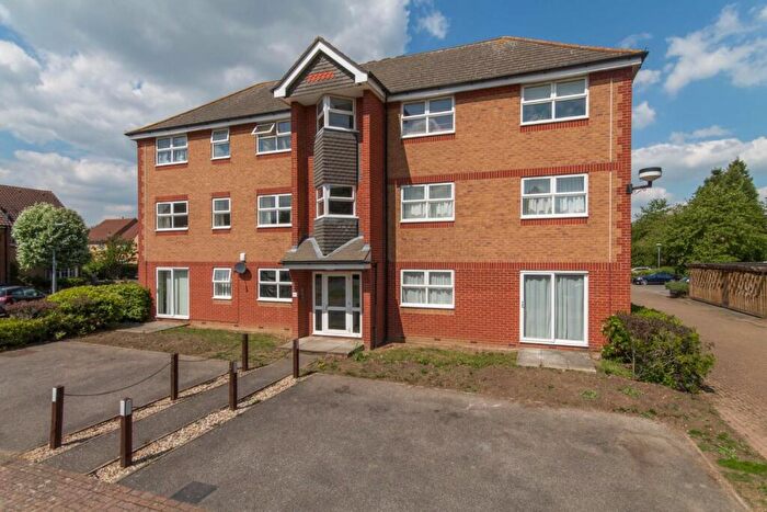 2 Bedroom Flat To Rent In Blackthorn Close, Cambridge, CB4
