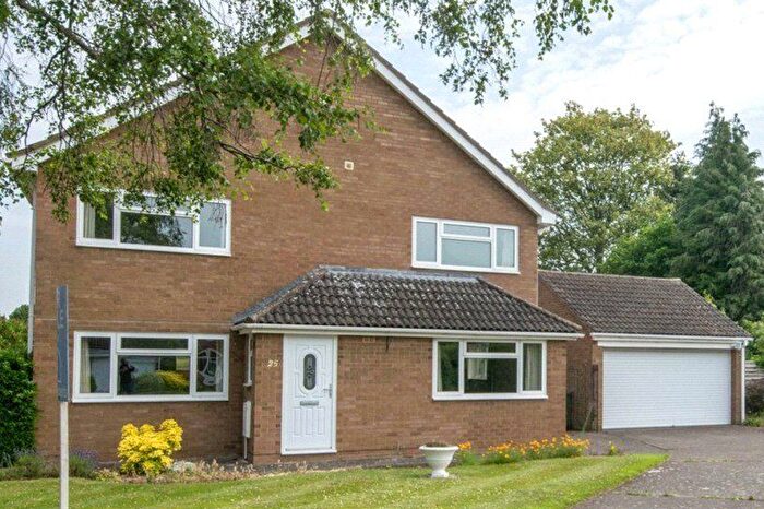 4 Bedroom Detached House For Sale In Fairlawn Avenue, Meole Village, Shrewsbury, Shropshire, SY3
