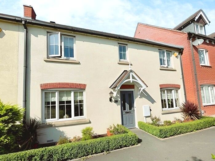 4 Bedroom Terraced House To Rent In Applebees Walk, Hinckley, Leicestershire, LE10