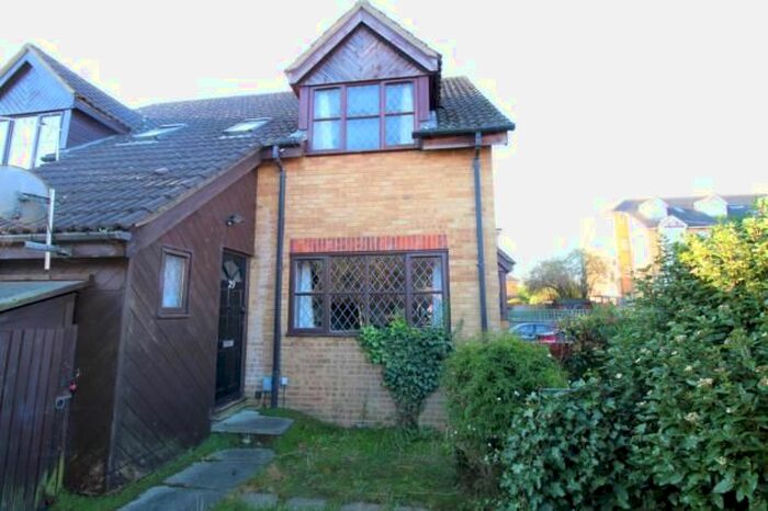 1 Bedroom Property To Rent In Redwood Grove, Bedford MK42