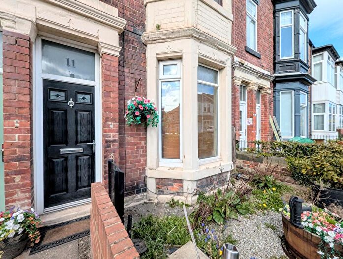 2 Bedroom Flat For Sale In Broughton Road, South Shields, NE33