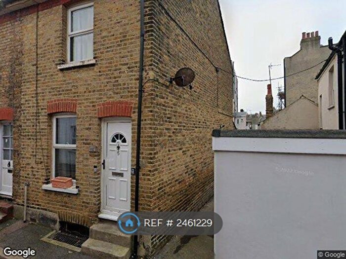 2 Bedroom End Of Terrace House To Rent In Waterloo Place, Ramsgate, CT11