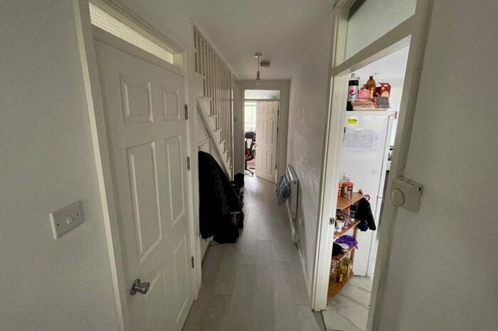 4 Bedroom Flat To Rent In Mace Street, Bethnal Green, London, London, E2