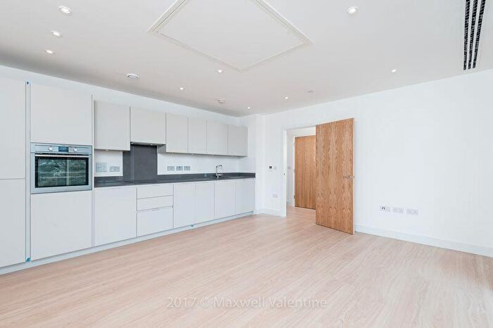 1 Bedroom Flat To Rent In Cherry Orchard Road, Croydon, CR0