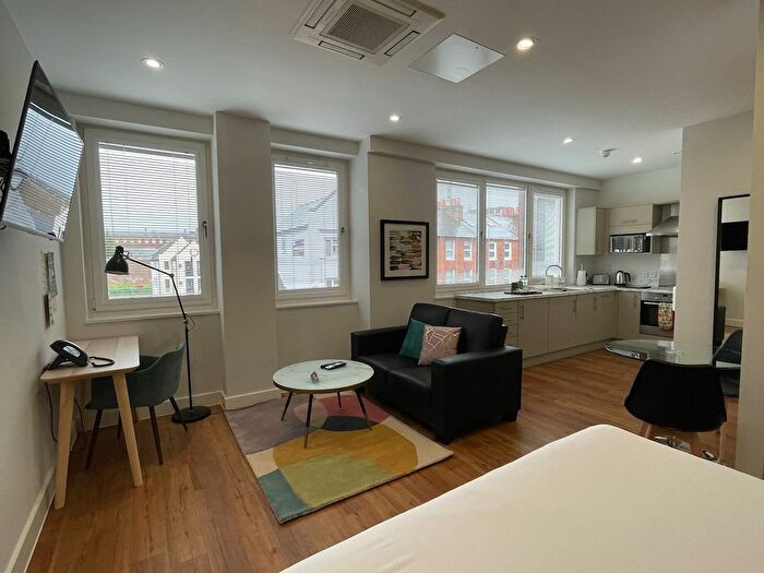 1 Bedroom Flat To Rent In Reading, RG1