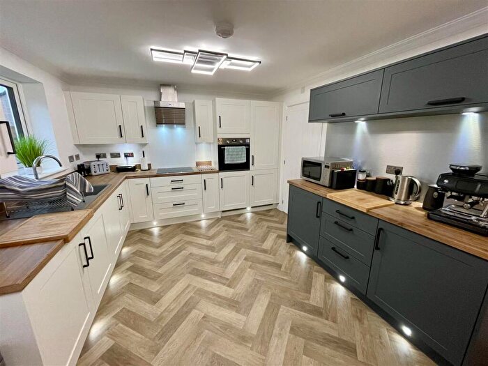 4 Bedroom Detached House For Sale In Mulberry Avenue, Darlington, DL1
