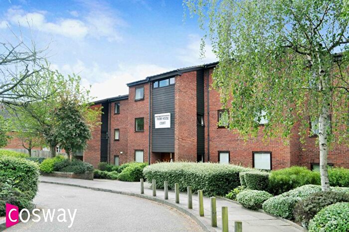 2 Bedroom Flat To Rent In Bunns Lane, Mill Hill, NW7