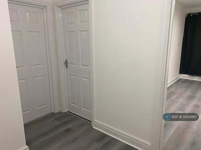 1 Bedroom Flat To Rent In Varn House, Barking, IG11