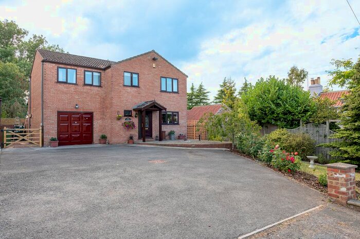 4 Bedroom Detached House For Sale In Thormanby, York, YO61