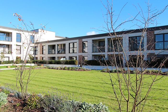 2 Bedroom Flat To Rent In Skerne Road, Kingston Upon Thames, KT2