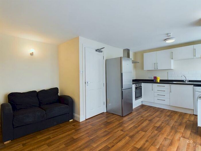 3 Bedroom Maisonette To Rent In Princes Street, Brighton, BN2