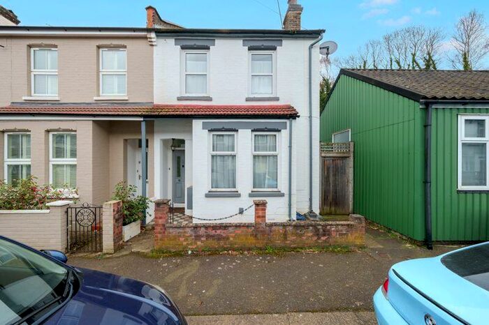 2 Bedroom Semi-Detached House To Rent In Lansdowne Road, Purley, CR8