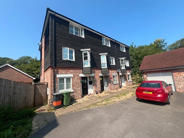3 Bedroom End Of Terrace House To Rent In Richards Field, Chineham, RG24