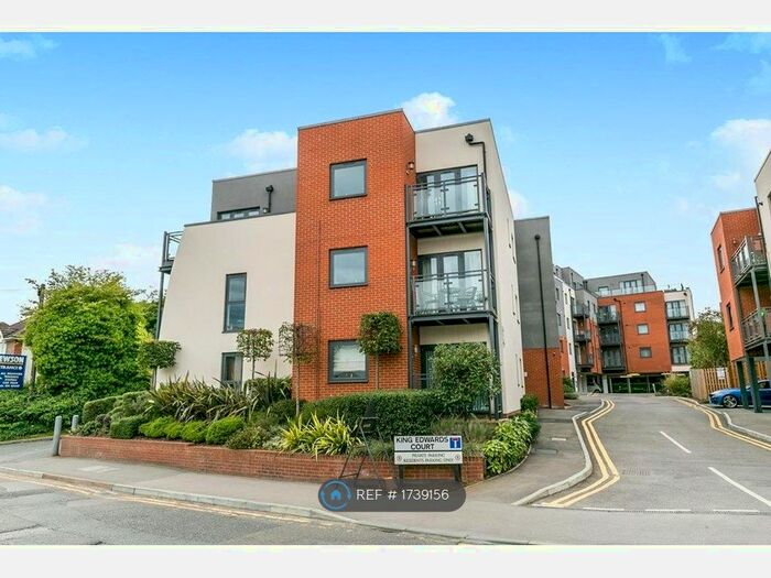 1 Bedroom Flat To Rent In Walnut Tree Close, Guildford, GU1