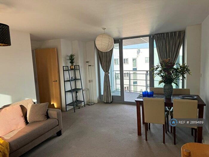 2 Bedroom Flat To Rent In Eugenia Road, London, SE16