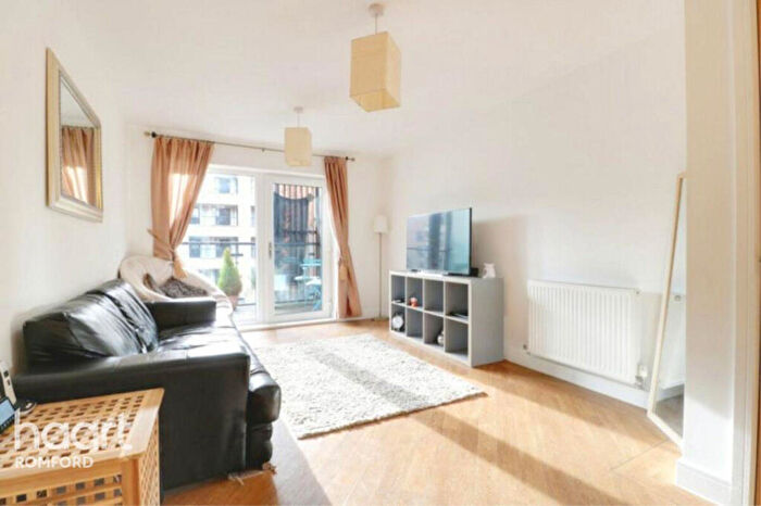1 Bedroom Apartment To Rent In Maxwell Road, Romford, RM7
