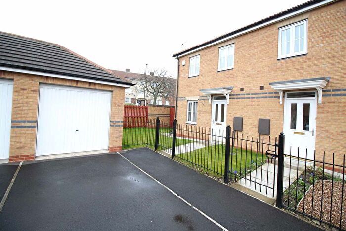 3 Bedroom Semi Detached House To Rent In Queensbury Gate, Longbenton, NE12