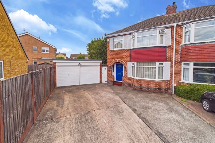 3 Bedroom Semi-Detached House For Sale In Belmont Close, York, North Yorkshire, YO30