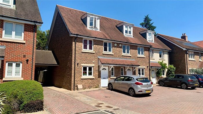 4 Bedroom End Terrace House For Sale In Hindhead, Surrey, GU26