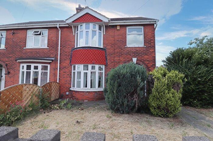 3 Bedroom Semi-Detached House To Rent In Crosby Avenue, Scunthorpe, DN15