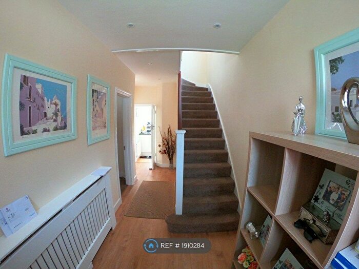 3 Bedroom Semi-Detached House To Rent In The Ridgeway, Croydon, CR0