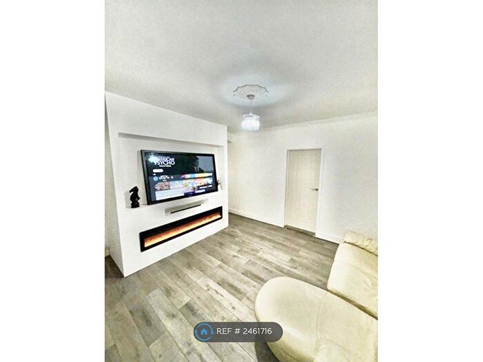 3 Bedroom Terraced House To Rent In Green Arbour Road, Rotherham, S66