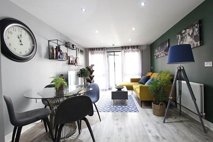 1 Bedroom Flat To Rent In Loughborough House, Honour Gardens, London, RM8