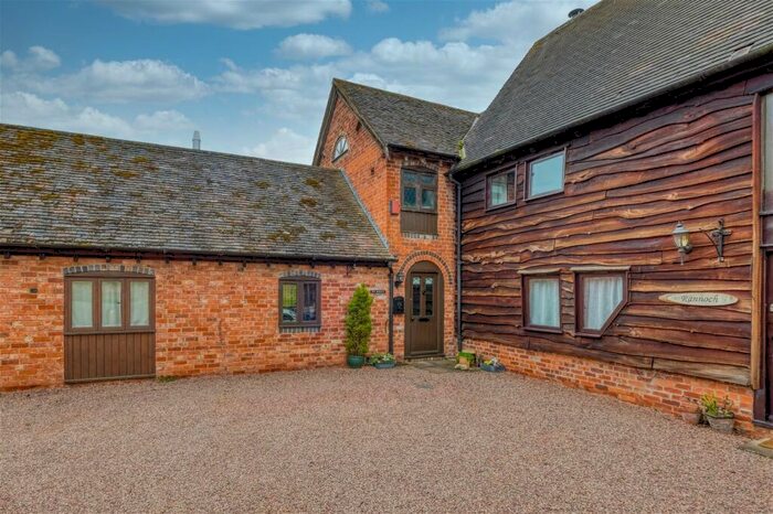 3 Bedroom Barn Conversion For Sale In Cross Lane Barns, Cruise Hill Lane, Elcocks Brook, B97