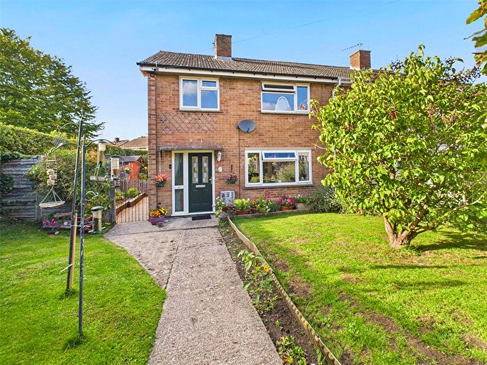 3 Bedroom Semi Detached House For Sale In Greenwood Avenue, Chinnor, Oxfordshire, OX39