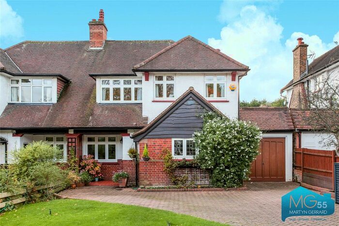 4 Bedroom Semi-Detached House To Rent In The Bourne, London, N14